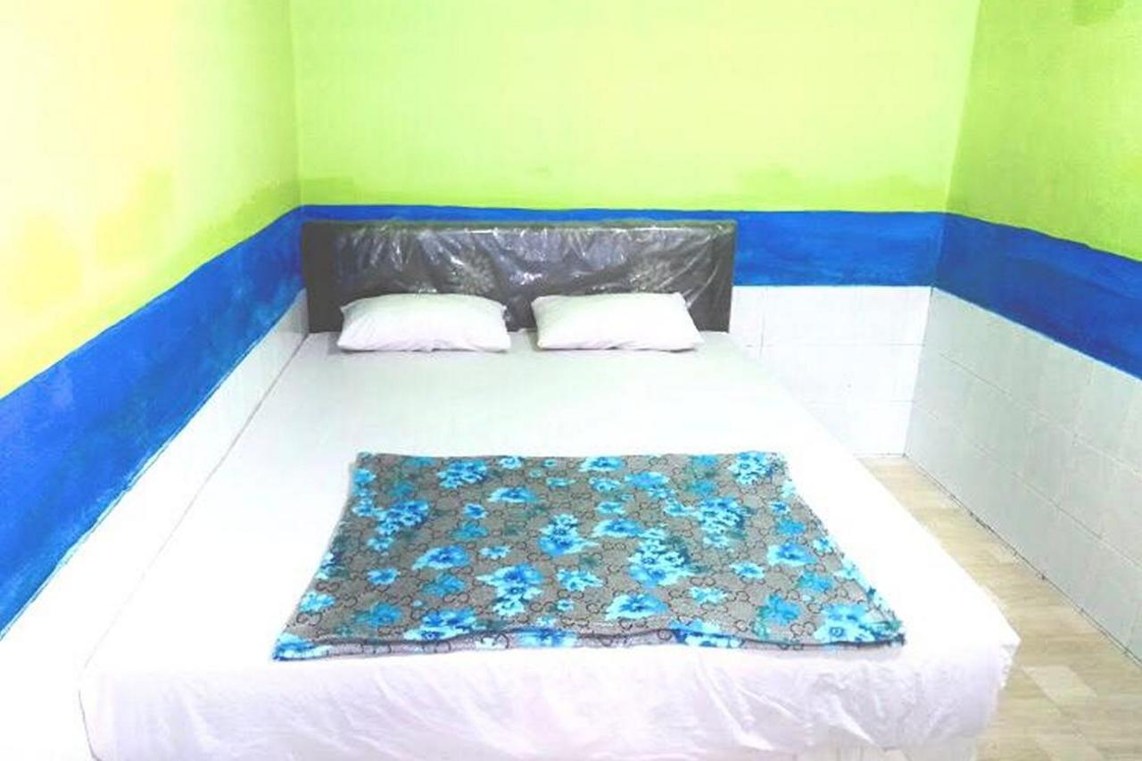 Hotel Indah Grogot Syariah Mitra Reddoorz Tanah Grogot Esterno foto
