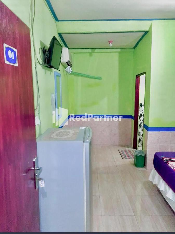 Hotel Indah Grogot Syariah Mitra Reddoorz Tanah Grogot Esterno foto