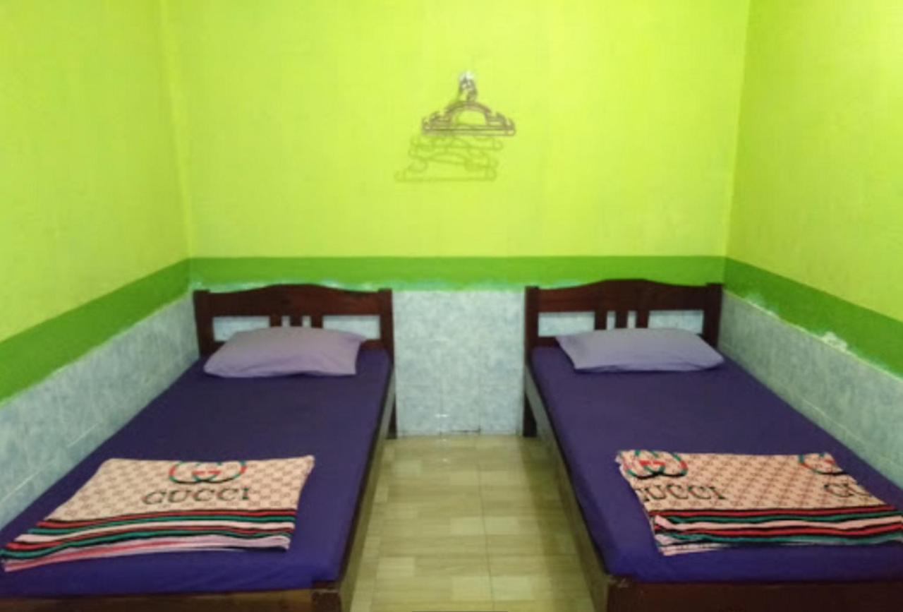 Hotel Indah Grogot Syariah Mitra Reddoorz Tanah Grogot Esterno foto